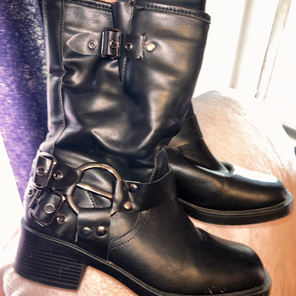 Forever Link Black Mid-Calf Buckle Heeled Boots